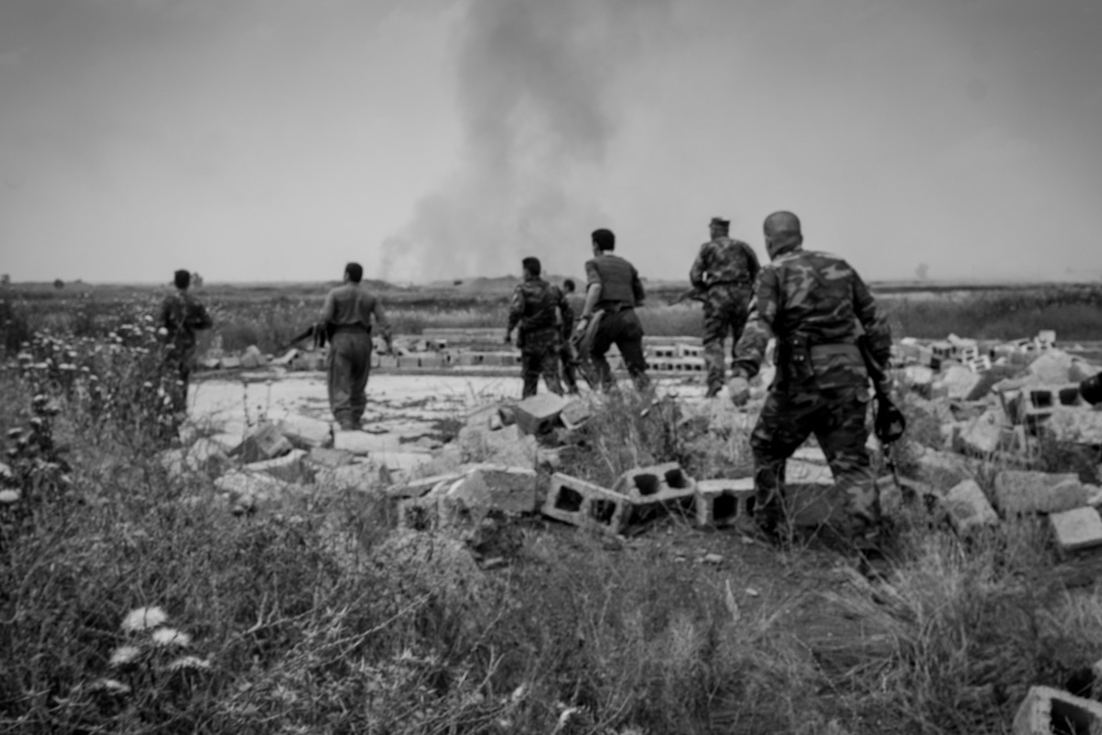 Peshmerga soldiers on the Gwer front line, southwestern Erbil, May 3, 2016. (Photo: Kurdistan24/Alexandre Afonso)